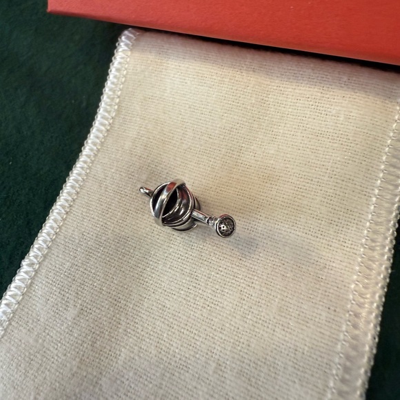 Retired James Avery Sterling Silver Watering Can Charm - Picture 5 of 6
